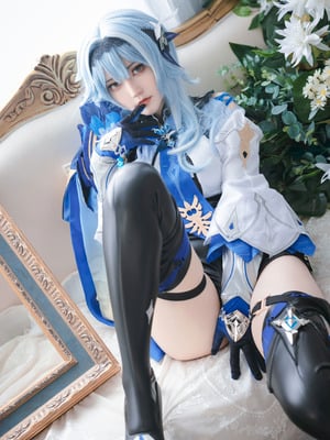 蛋黄mayo 优菈