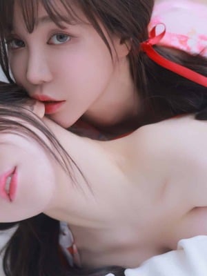 Yeon Woo - GL Kimono_135