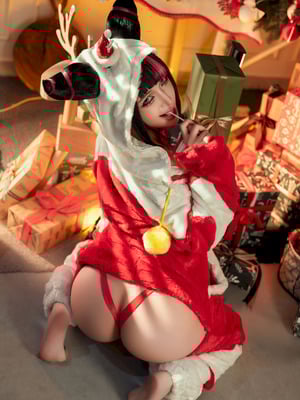 Umeko J - Juri Han Christmas_026_todh
