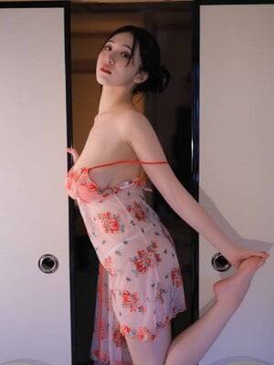 Yeon Woo - HEAT_065