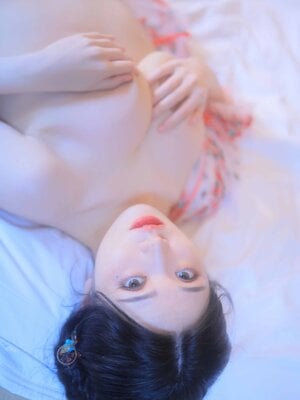 Yeon Woo - HEAT_108
