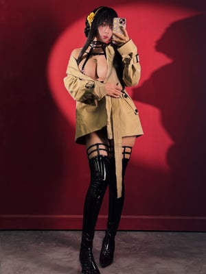 Umeko J - Yor Forger Trench Coat_081