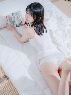 桜井宁宁 - 夏日情事_吊带女孩21