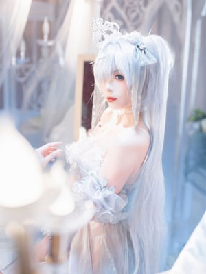 轩萧学姐 (海克斯科技小蛋糕) - 灰姑娘·水晶公主 (NIKKE)_20
