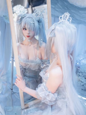 轩萧学姐 (海克斯科技小蛋糕) - 灰姑娘·水晶公主 (NIKKE)_30