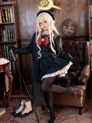 不悬ovo  - 笑面教授_不悬ovo - 蔚蓝档案 - 笑面教授 (OL制服) (4)