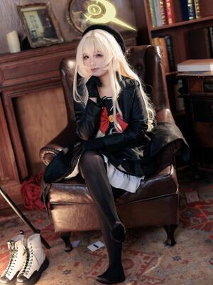 不悬ovo  - 笑面教授_不悬ovo - 蔚蓝档案 - 笑面教授 (OL制服) (5)