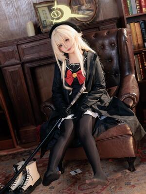 不悬ovo  - 笑面教授_不悬ovo - 蔚蓝档案 - 笑面教授 (OL制服) (6)