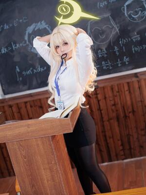 不悬ovo  - 笑面教授_不悬ovo - 蔚蓝档案 - 笑面教授 (OL制服) (21)