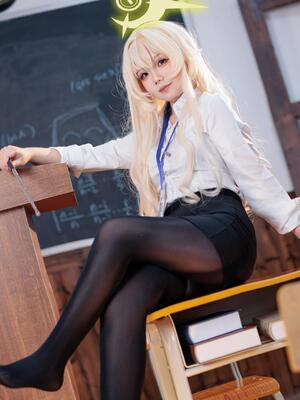 不悬ovo  - 笑面教授_不悬ovo - 蔚蓝档案 - 笑面教授 (OL制服) (28)