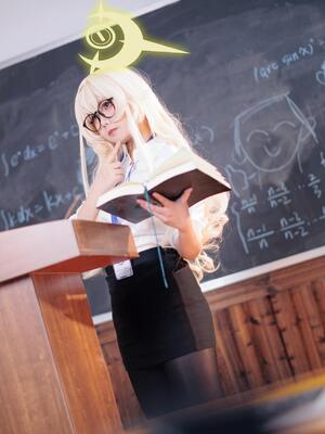 不悬ovo  - 笑面教授_不悬ovo - 蔚蓝档案 - 笑面教授 (OL制服) (31)