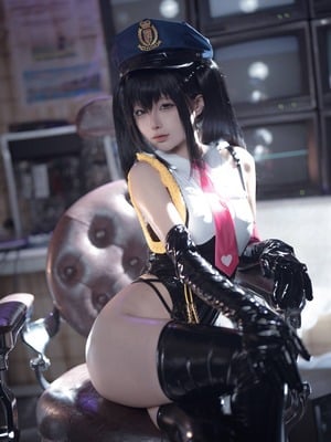 蠢沫沫 –沙希女警