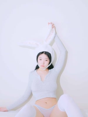 Yeon Woo - Terrace_003