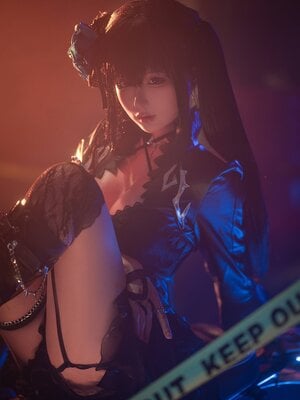 蠢沫沫 – 黑岩射手_16