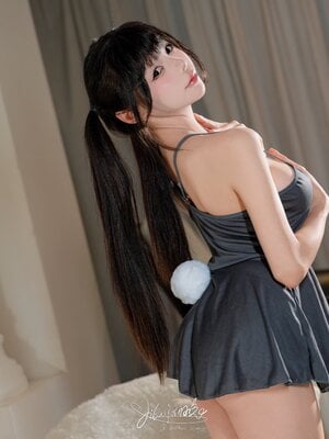 [Yiko湿润兔]宅家萌妹_04