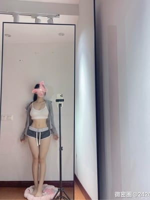 微密圈巨乳肥臀红人【笨蛋初初】_008