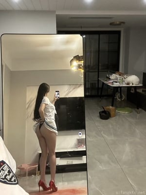 微密圈巨乳肥臀红人【笨蛋初初】_2048.cc-(358)