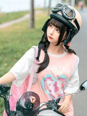 蠢沫沫 – 小电车_002