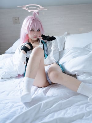 清水凪 小鸟游星野_32