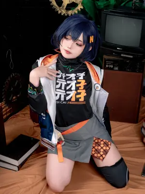 Messie Huang - Bella_19_uecm