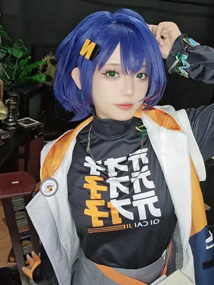 Messie Huang - Bella_46_jkfb